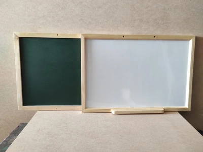 Pizarra de 60x40 acrílica doble cara tiza y marcador con marco de madera